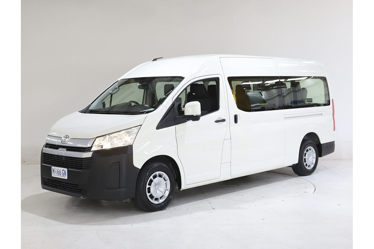 Hiace Bus SLWB 2.8L T Diesel Automatic 9633060 001