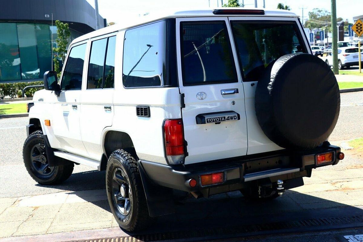 2023 Toyota Landcruiser Workmate GDJL76R