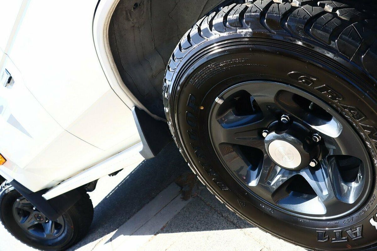 2023 Toyota Landcruiser Workmate GDJL76R