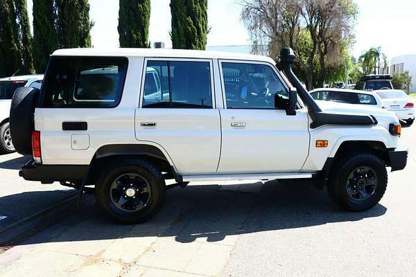 2023 Toyota Landcruiser Workmate GDJL76R