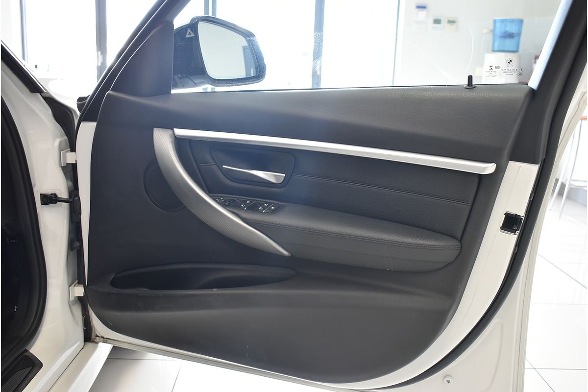 2018 BMW 3 Series 330i Sport Line F30 LCI
