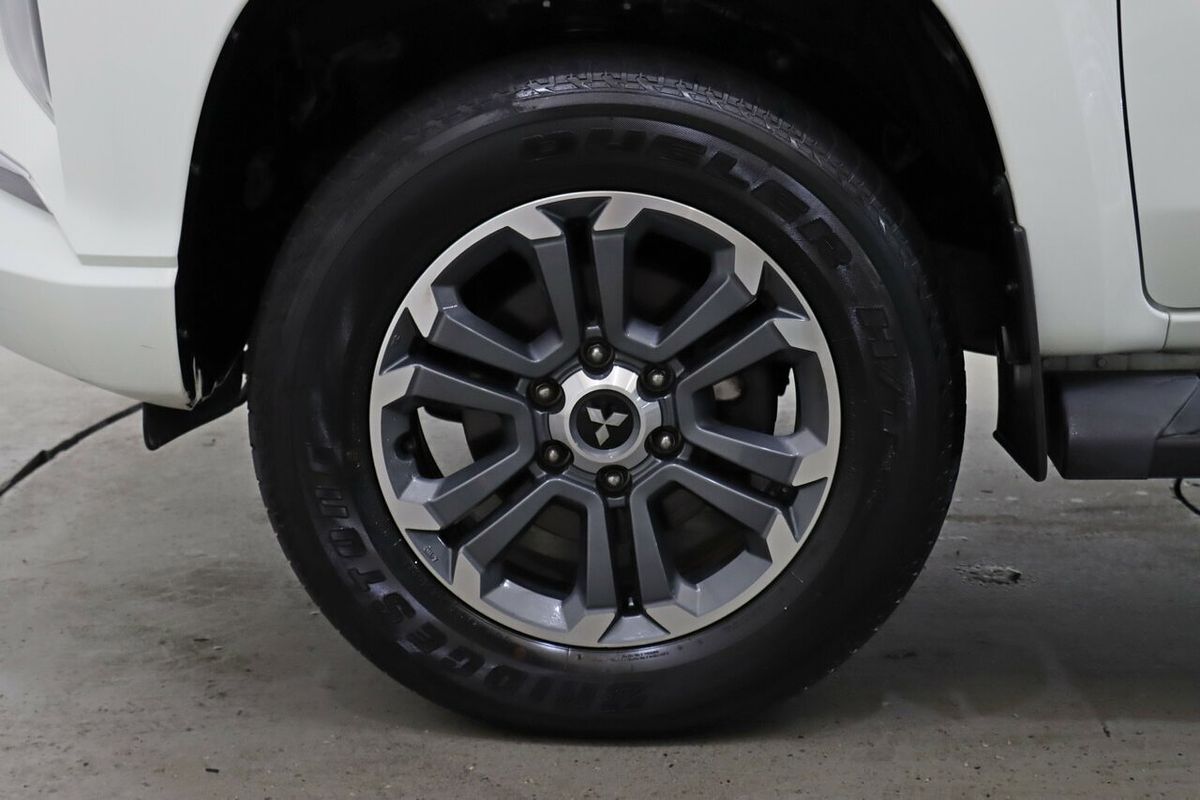 2023 Mitsubishi Triton GLS MR 4X4