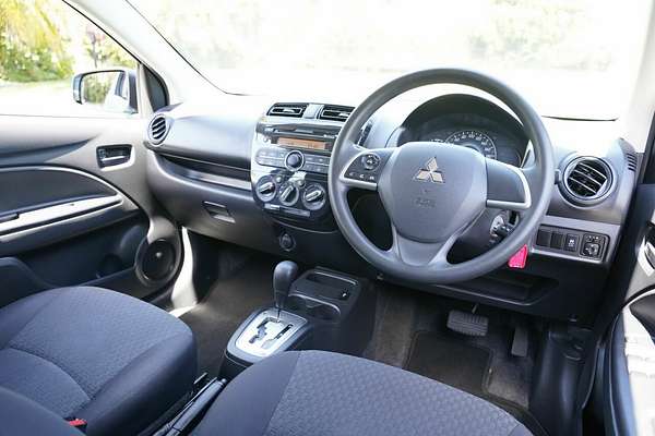 2019 Mitsubishi Mirage ES LA