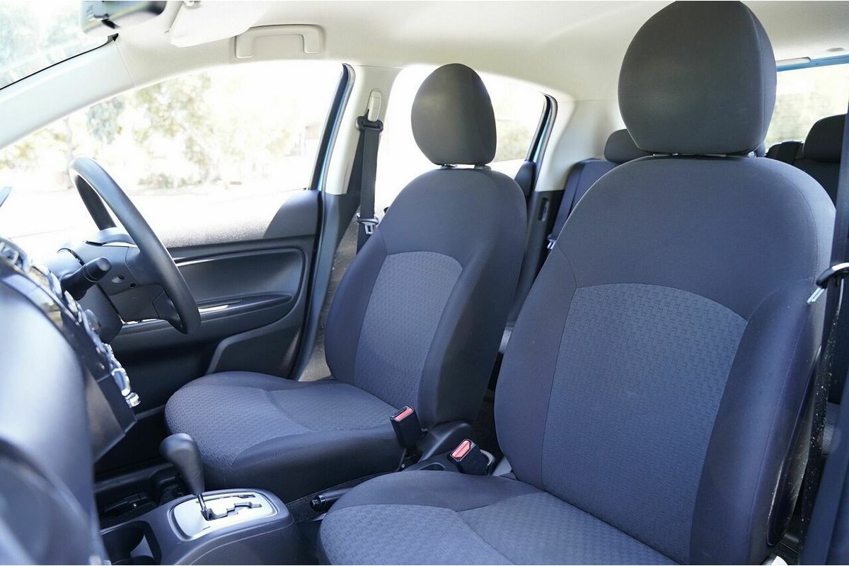2019 Mitsubishi Mirage ES LA