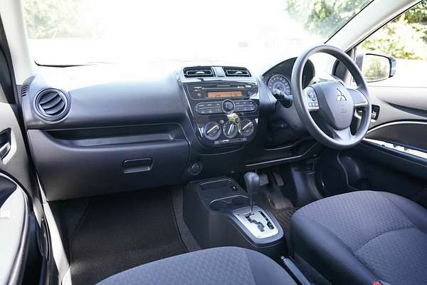 2019 Mitsubishi Mirage ES LA