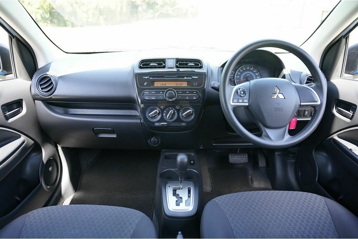 2019 Mitsubishi Mirage ES LA