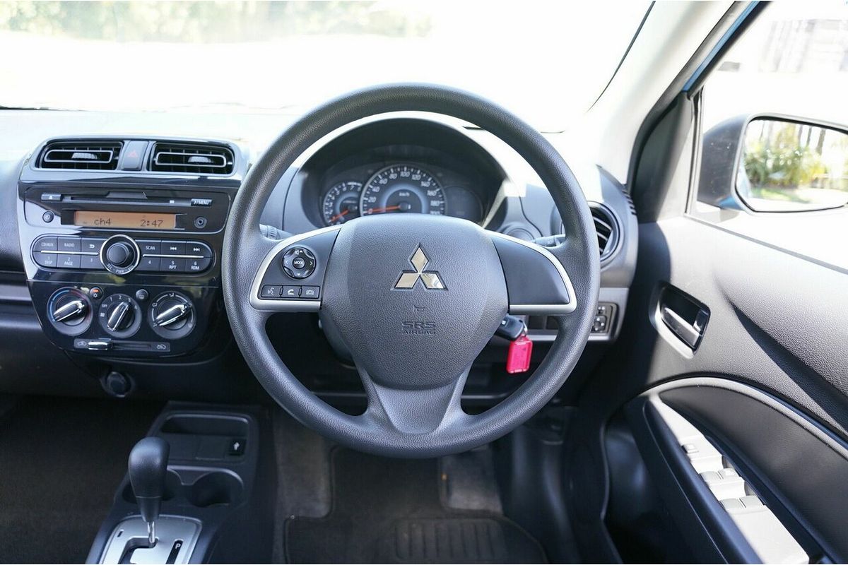 2019 Mitsubishi Mirage ES LA