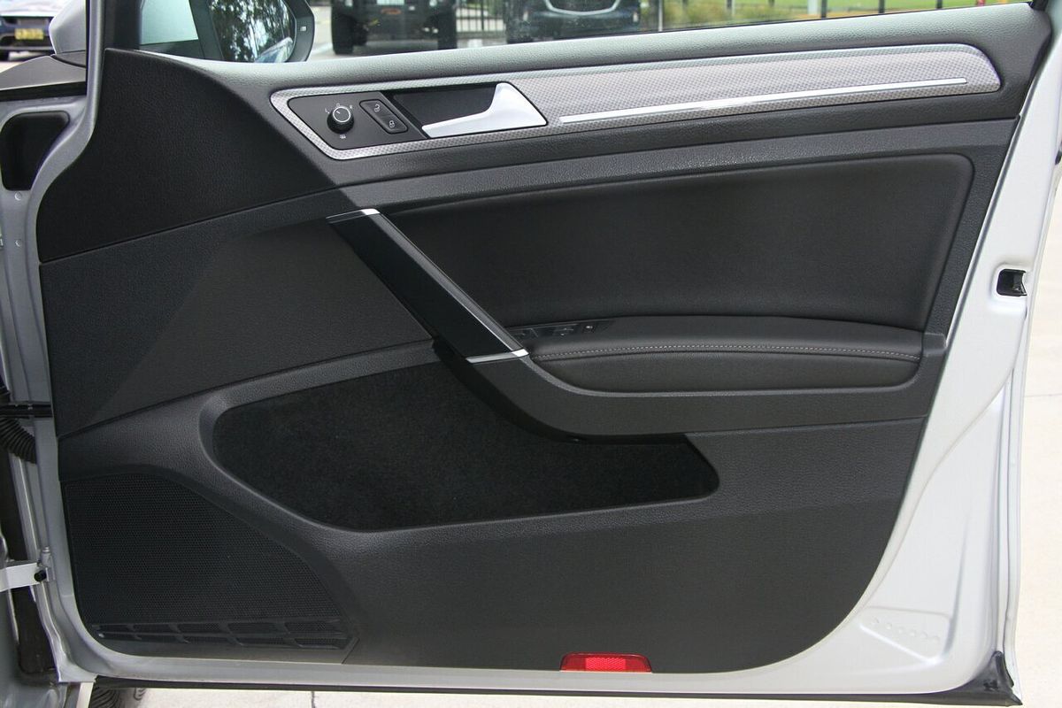 2015 Volkswagen Golf Alltrack 132TSI 7