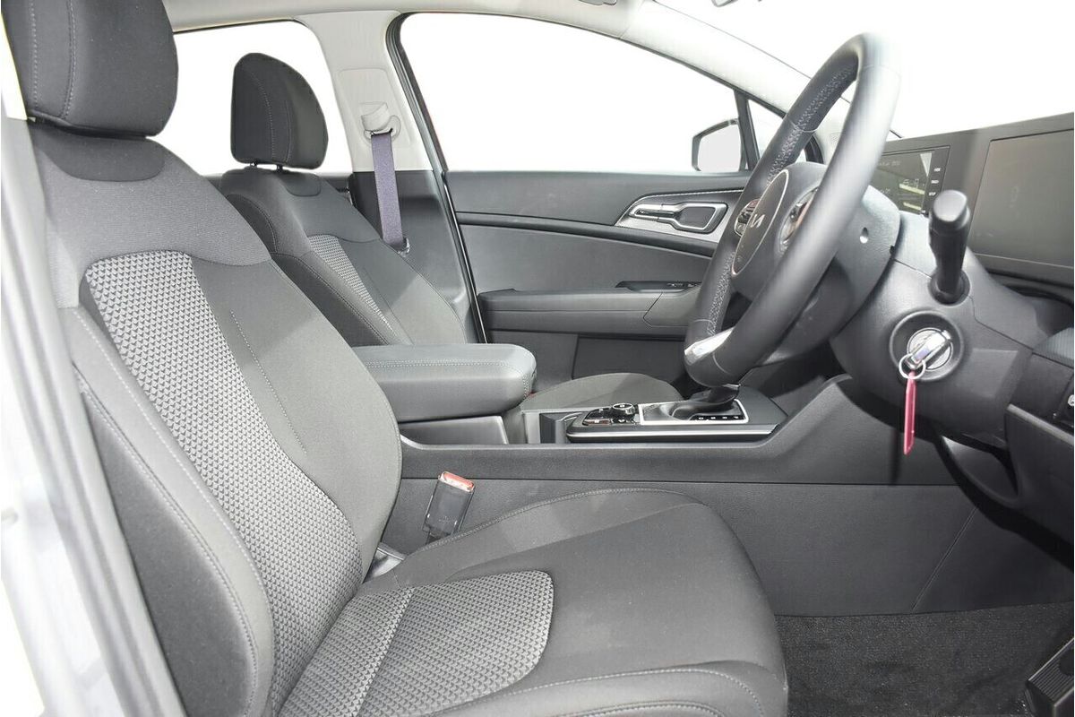 2024 Kia Sportage S NQ5