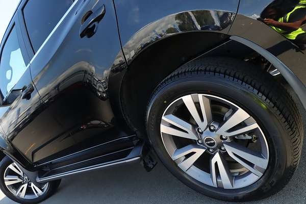 2022 Isuzu MU-X LS-T