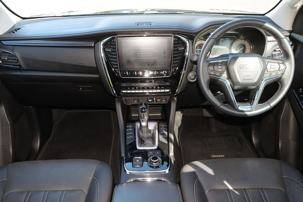 2022 Isuzu MU-X LS-T
