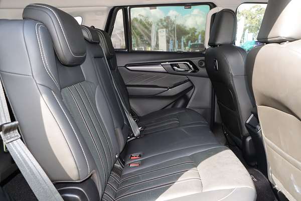 2022 Isuzu MU-X LS-T
