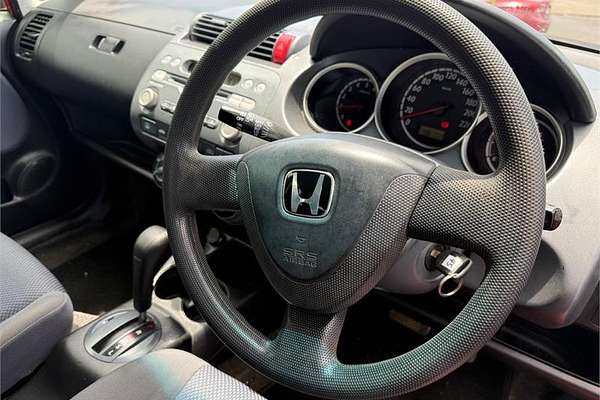 2004 Honda JAZZ GLi