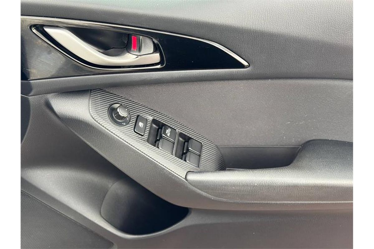 2014 Mazda MAZDA3 NEO BM