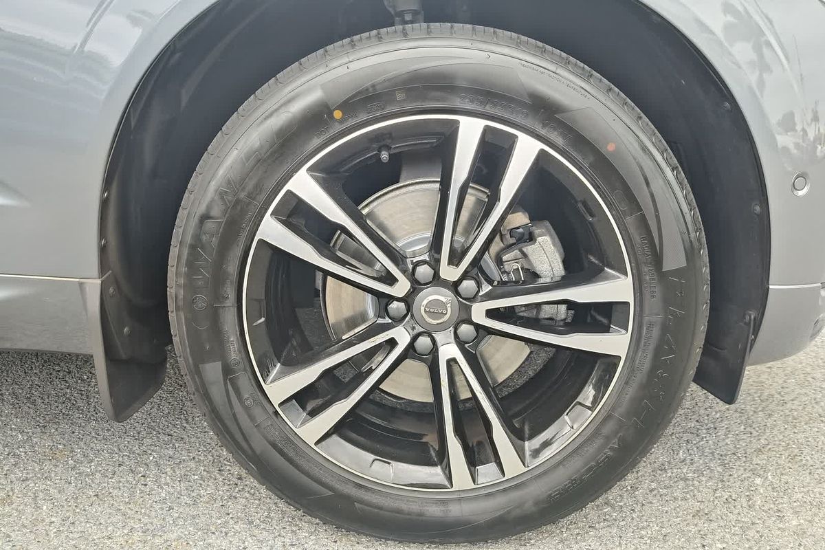 2018 Volvo XC60 T5 Momentum