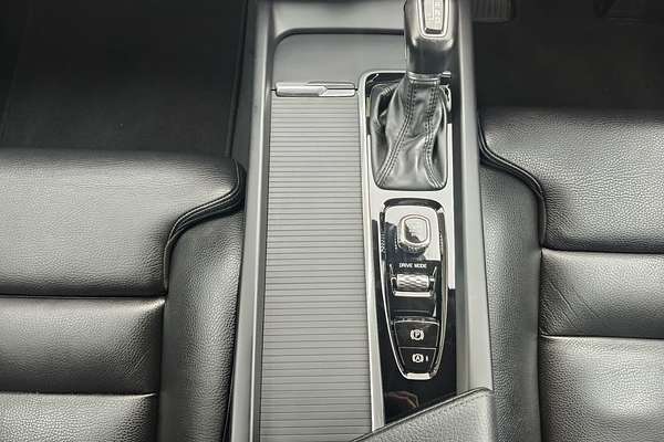 2018 Volvo XC60 T5 Momentum