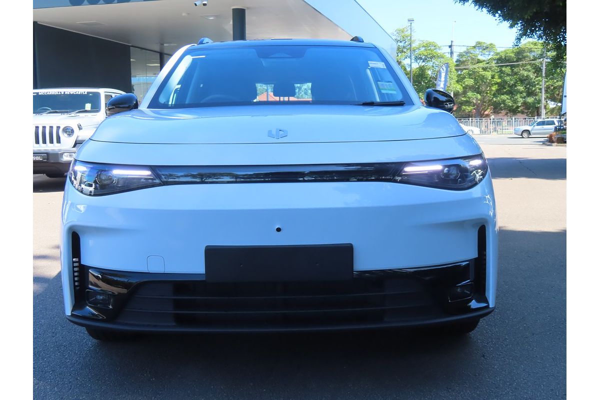 2024 Leapmotor C10 Design B11