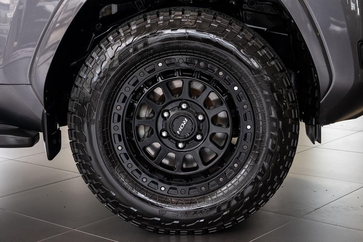 2022 Toyota Landcruiser Sahara FJA300R