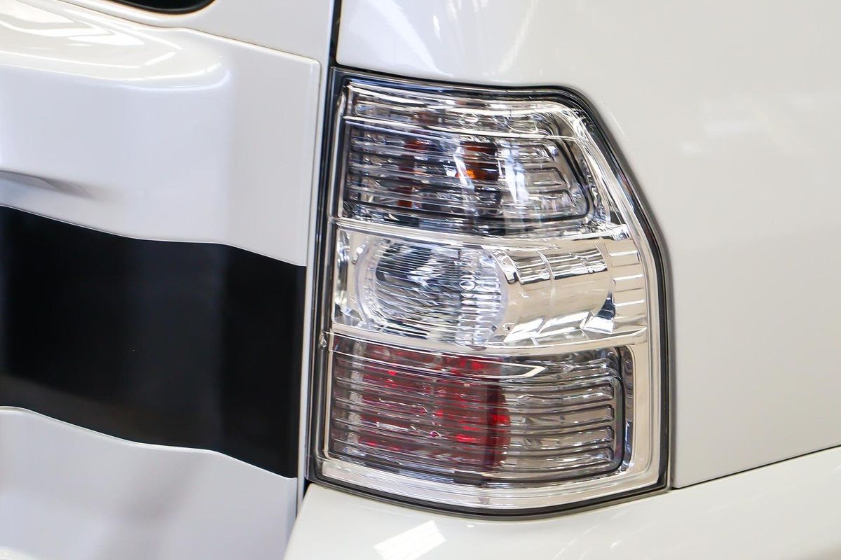 2019 Mitsubishi Pajero GLX NX