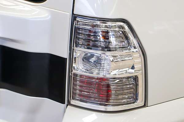 2019 Mitsubishi Pajero GLX NX