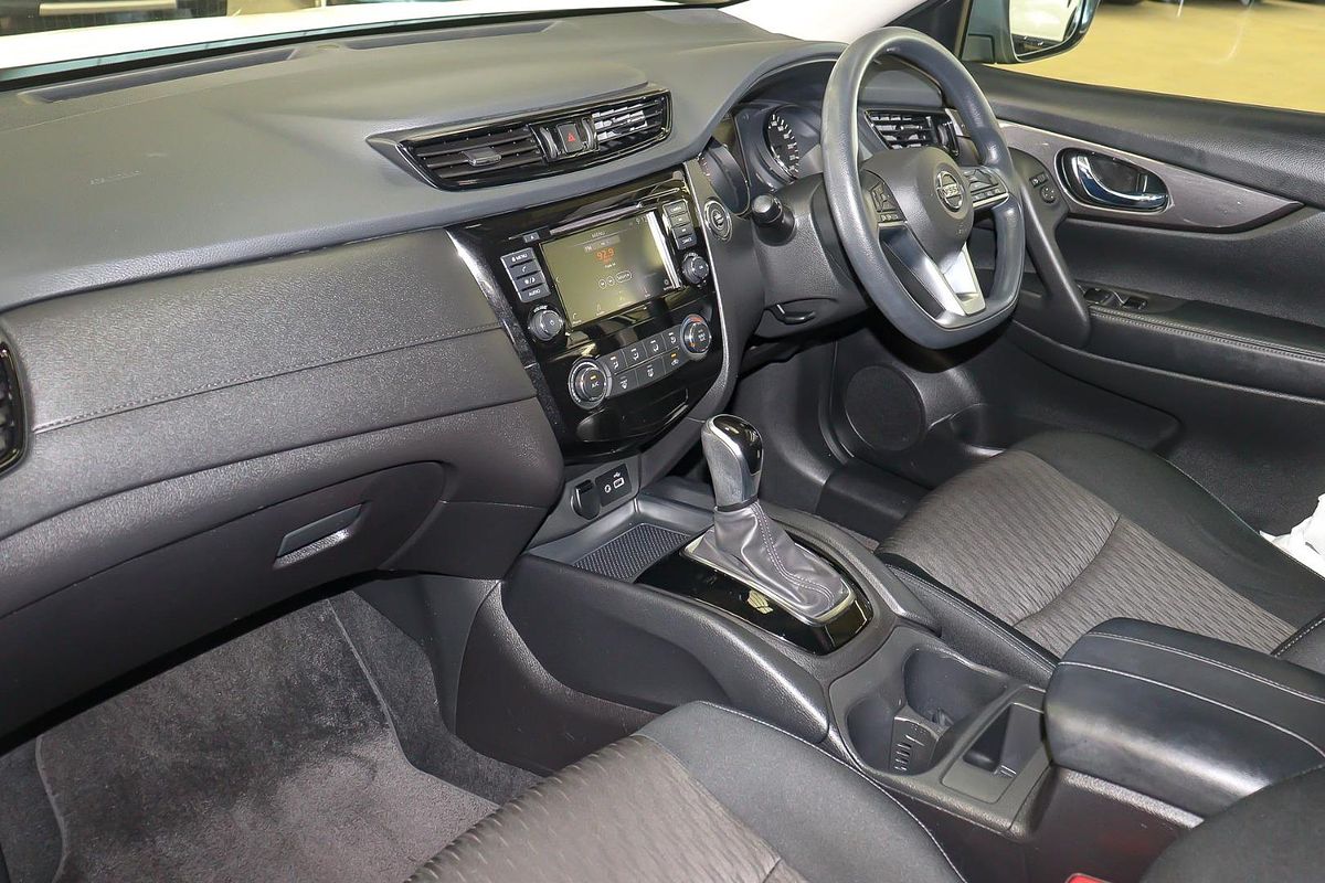 2022 Nissan X-TRAIL ST T32