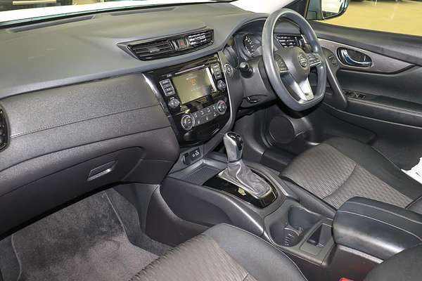 2022 Nissan X-TRAIL ST T32