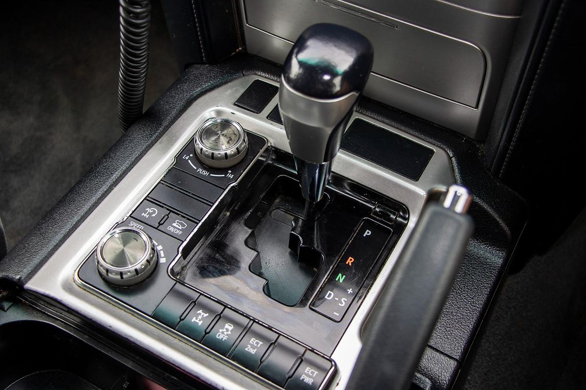 2017 Toyota Landcruiser GXL VDJ200R