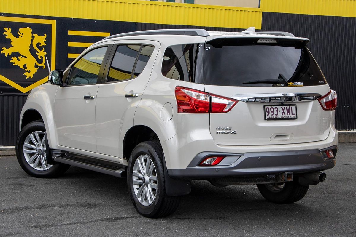 2017 Isuzu MU-X LS-T