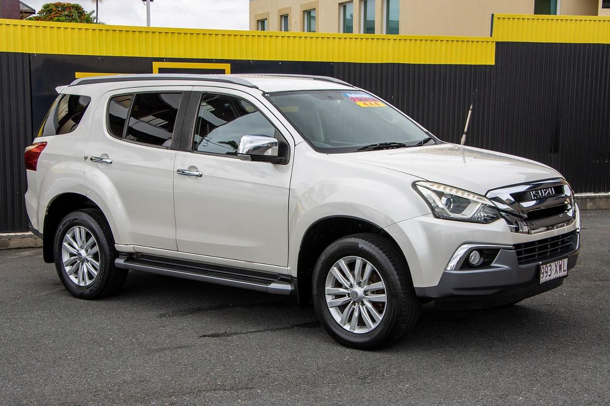 2017 Isuzu MU-X LS-T