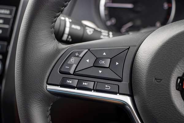 2024 Nissan Navara PRO-4X Warrior D23 4X4