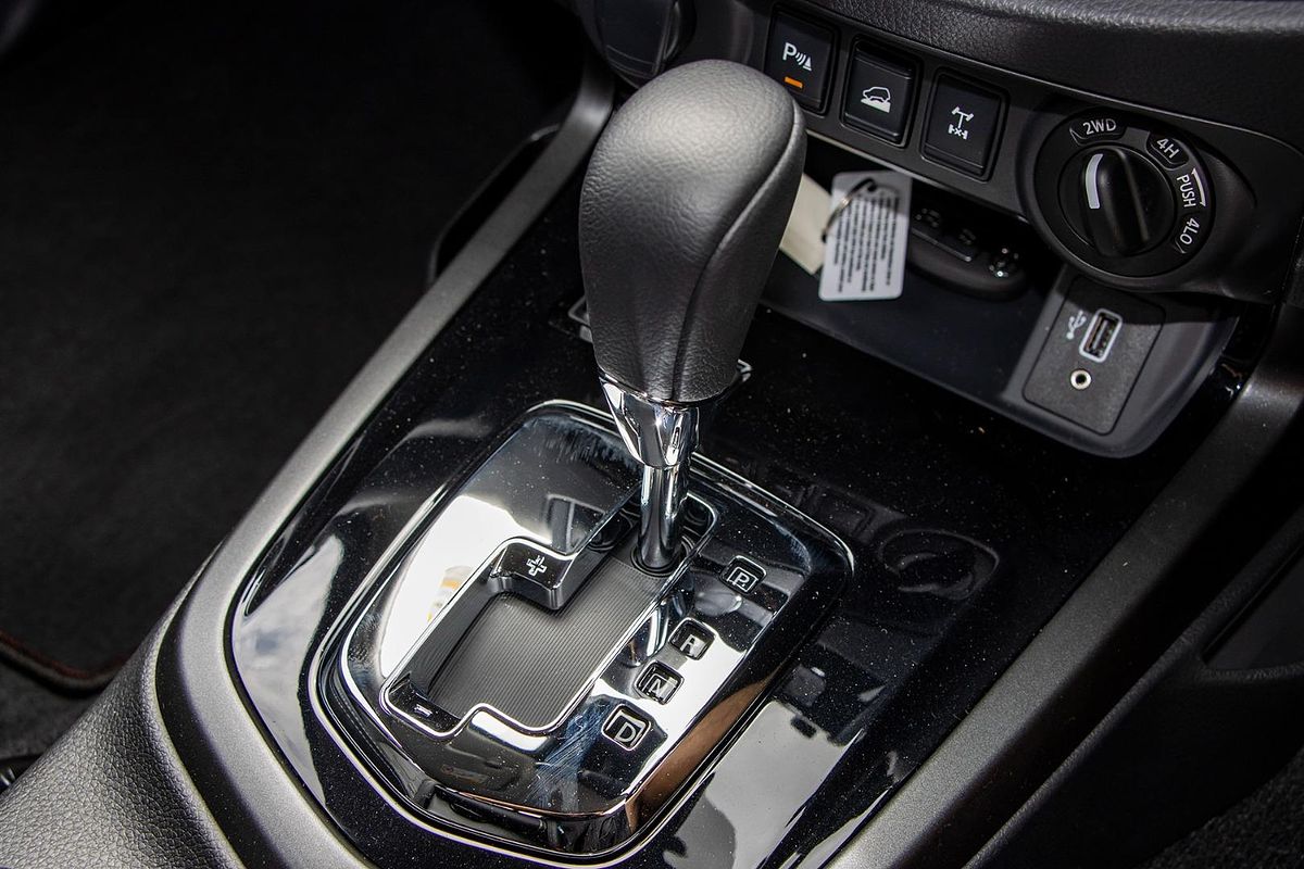 2024 Nissan Navara PRO-4X Warrior D23 4X4