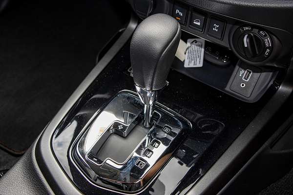 2024 Nissan Navara PRO-4X Warrior D23 4X4