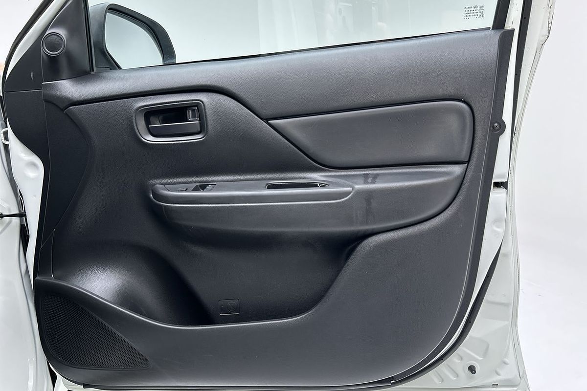 2021 Mitsubishi Triton GLX MR Rear Wheel Drive