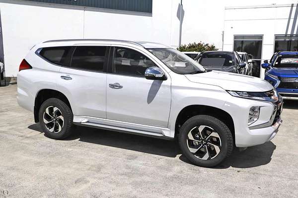 2024 Mitsubishi Pajero Sport GLS QG