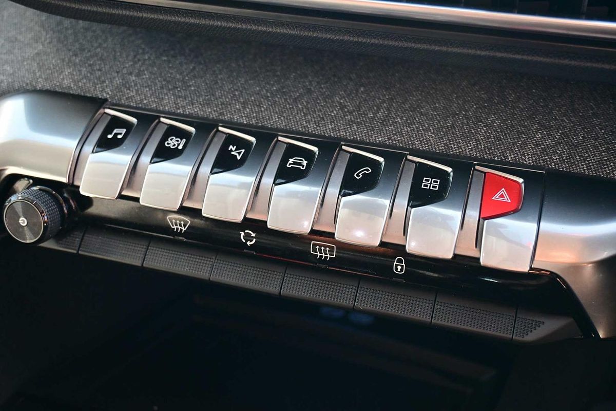 2018 Peugeot 3008 Allure P84