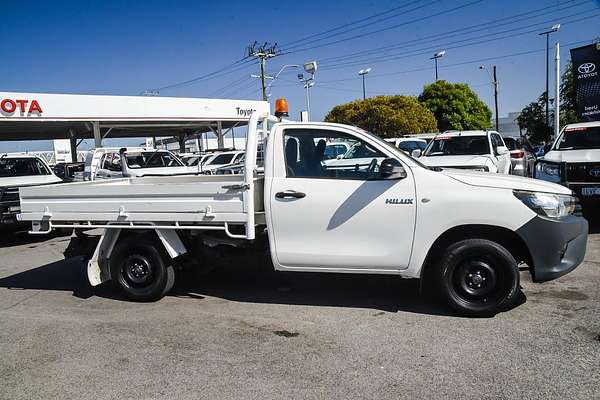 2016 Toyota Hilux Workmate TGN121R Rear Wheel Drive