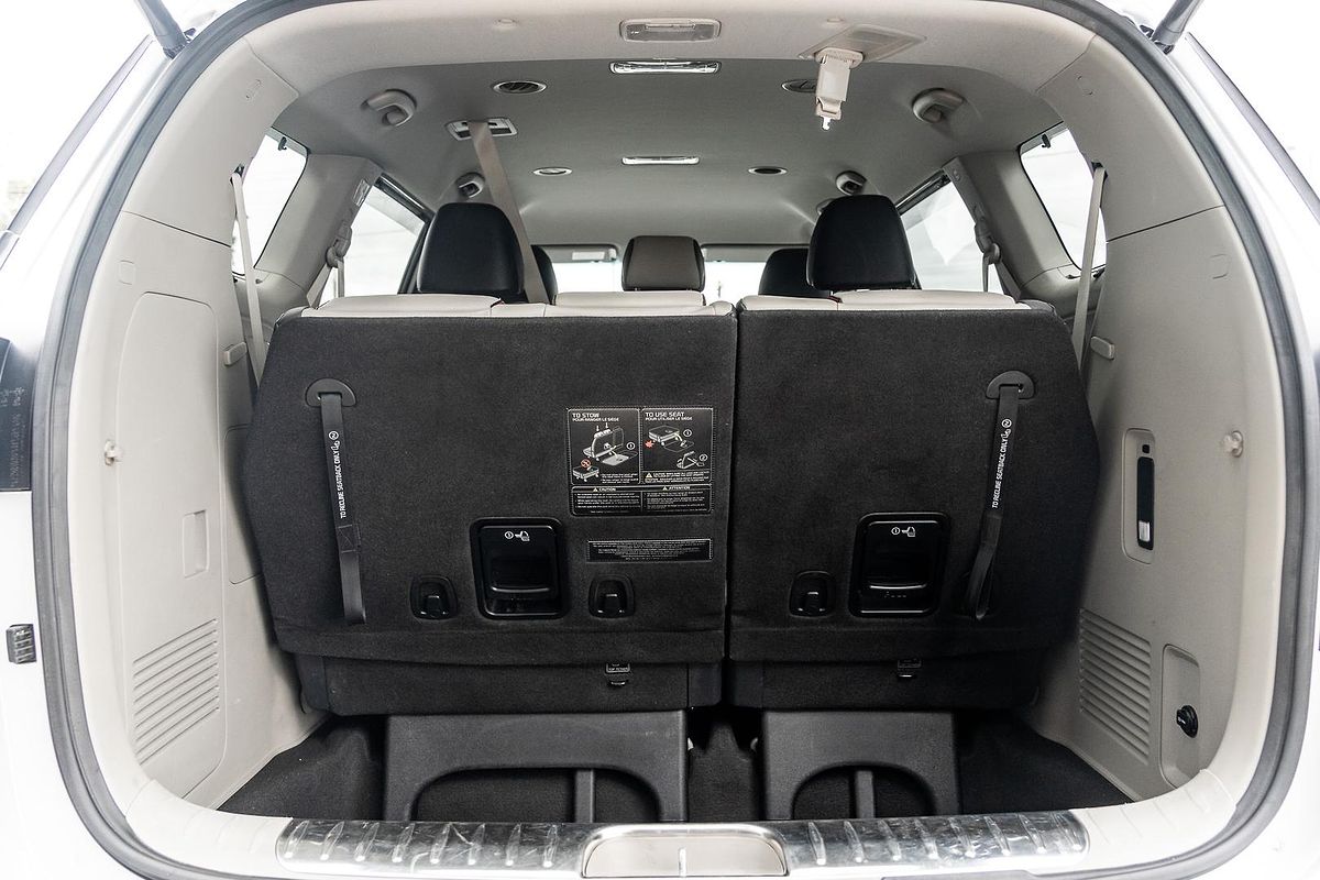 2018 Kia Carnival Platinum YP