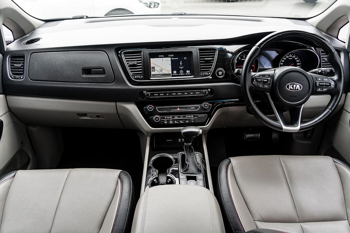 2018 Kia Carnival Platinum YP