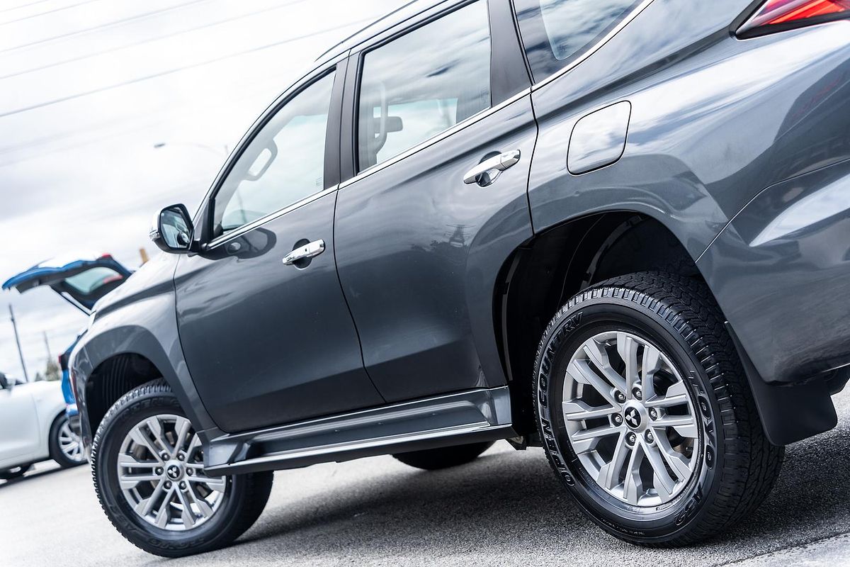 2022 Mitsubishi Pajero Sport GLX QF