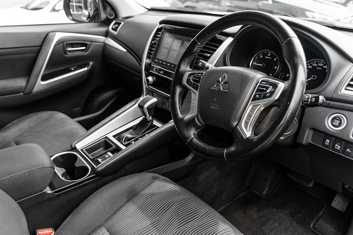 2022 Mitsubishi Pajero Sport GLX QF