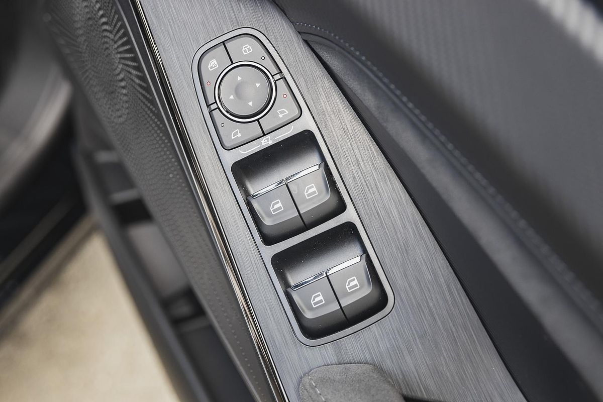 2025 GWM Haval H6GT Ultra PHEV B03