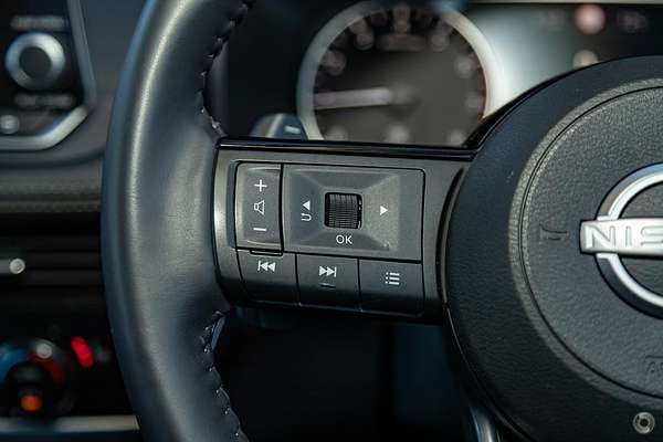 2024 Nissan X-TRAIL ST-L T33