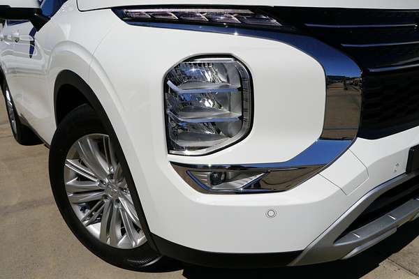 2024 Mitsubishi Outlander LS ZM