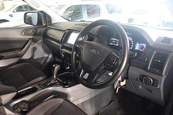 2017 Ford Everest Ambiente UA