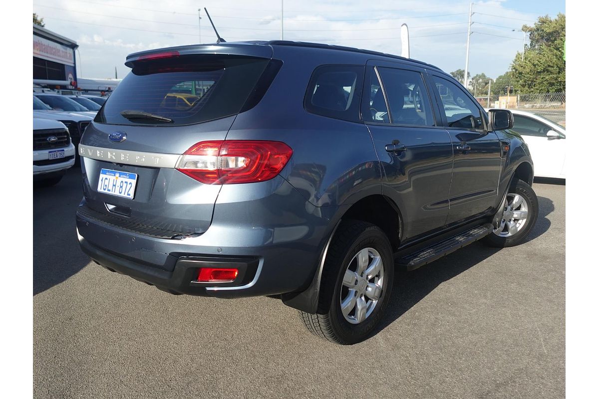 2017 Ford Everest Ambiente UA