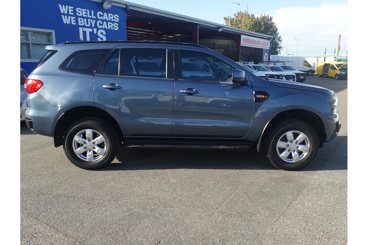 2017 Ford Everest Ambiente UA