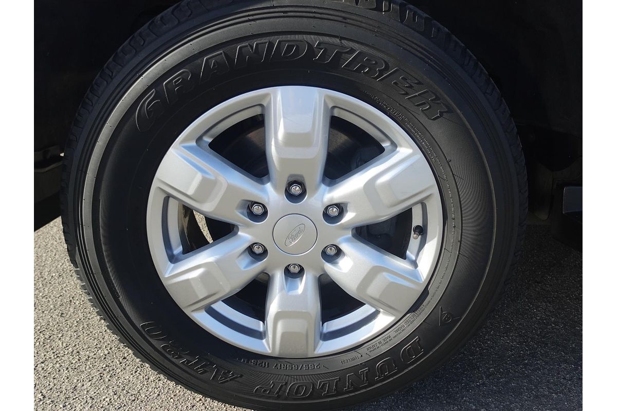 2017 Ford Everest Ambiente UA