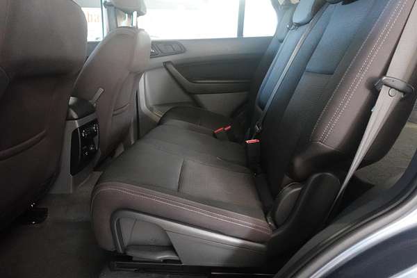 2017 Ford Everest Ambiente UA