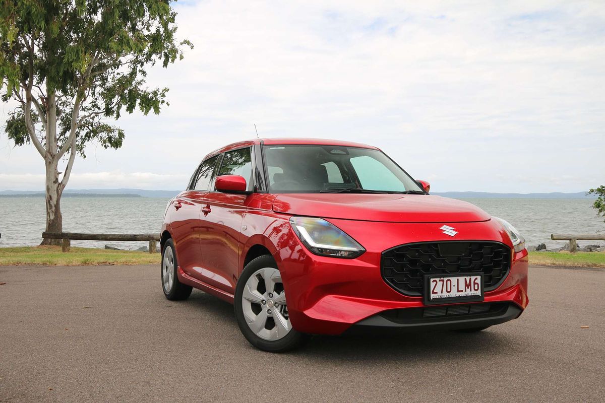 2024 Suzuki Swift Hybrid Plus UZ