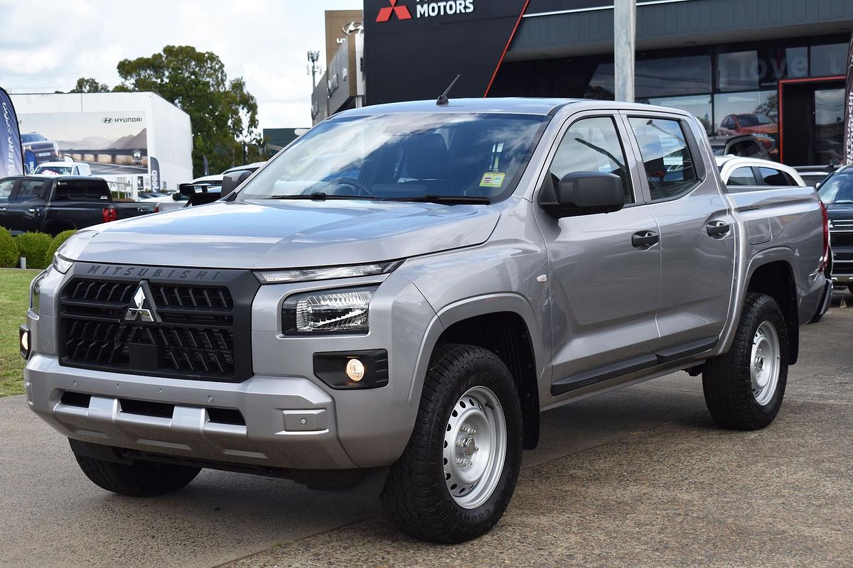 2024 Mitsubishi Triton GLX MV 4X4
